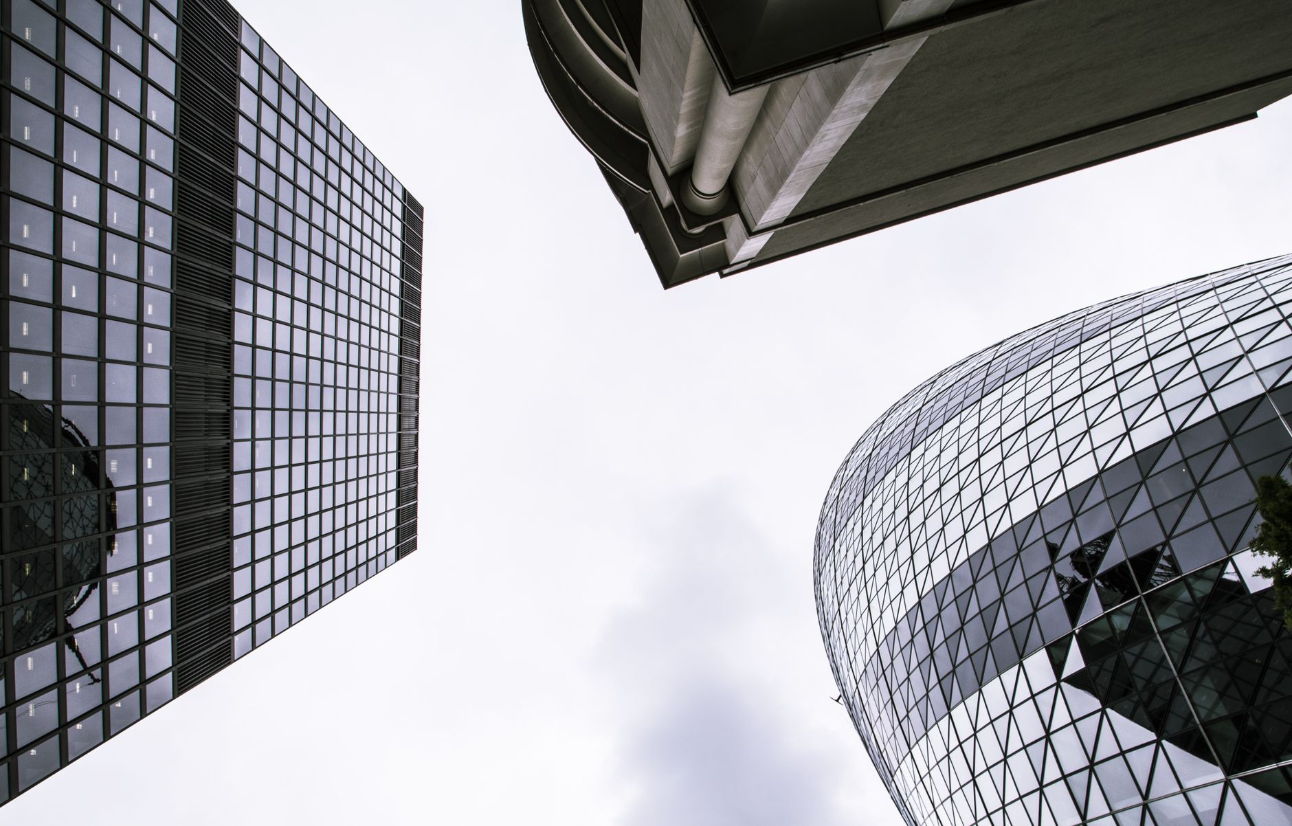 Large Commercial Real Estate Sales Up 30% Despite Economic Headwinds