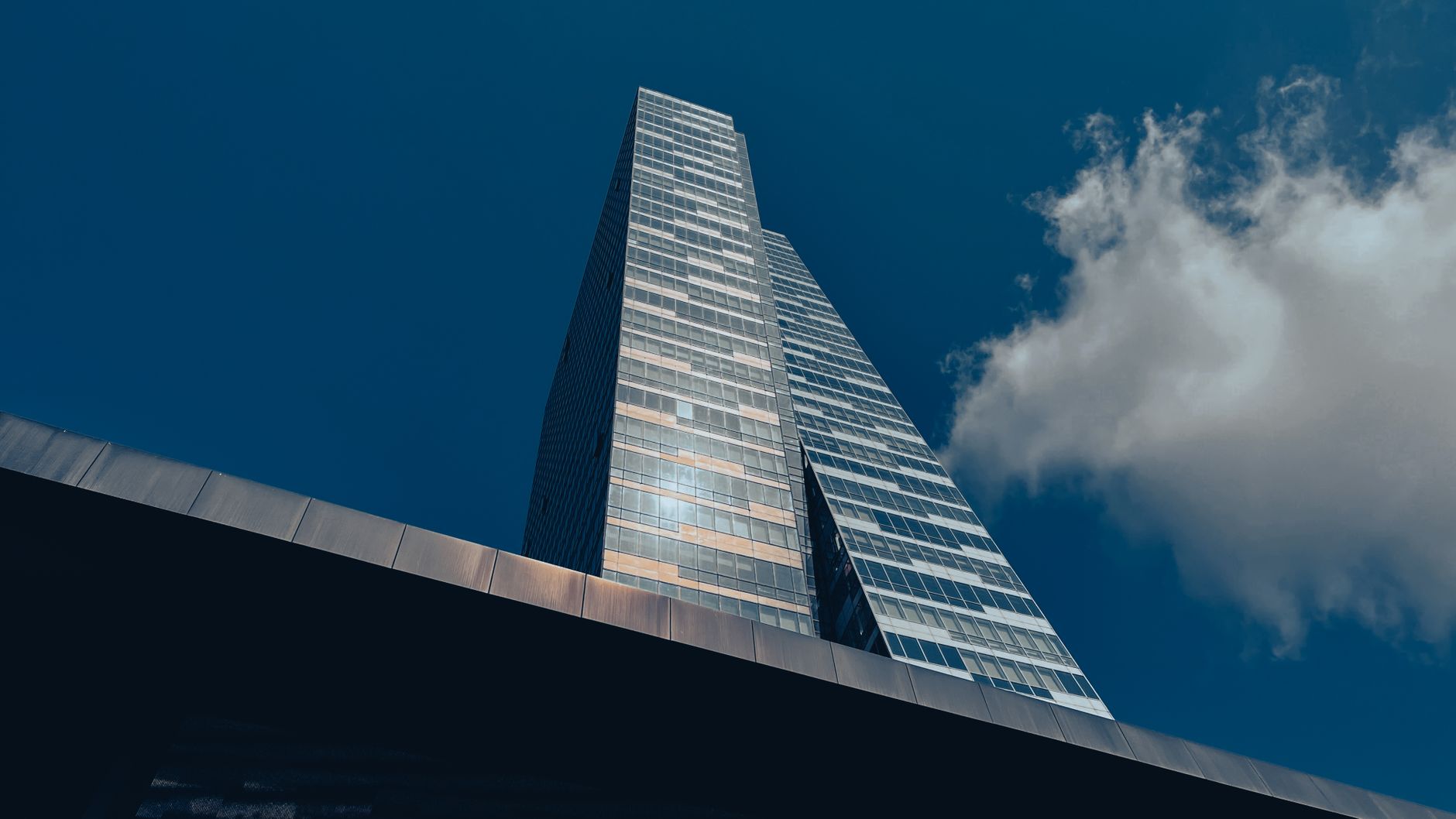 Circle Realty Secures 38K SF of New Leases at 14 Penn Plaza