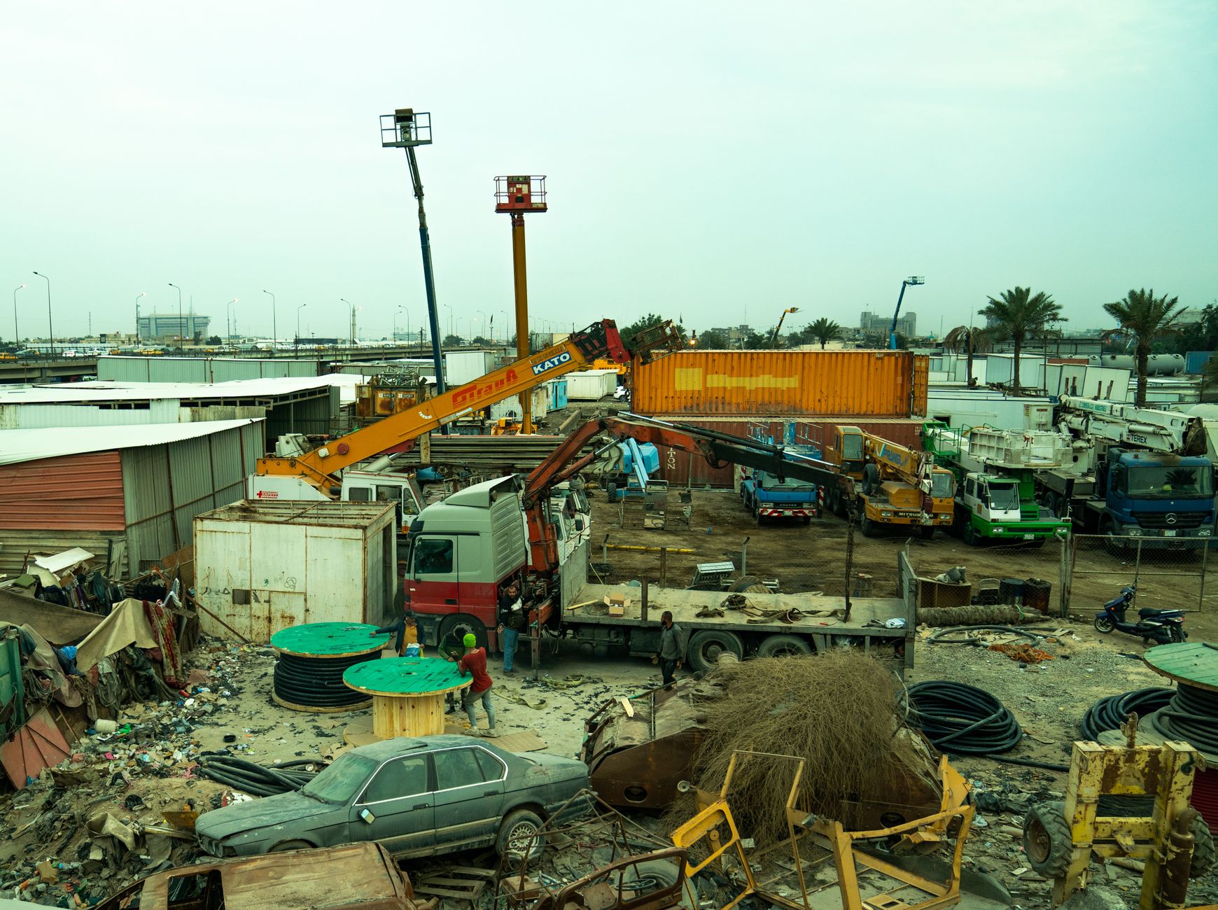 Oil prices increase as Iran war drags on