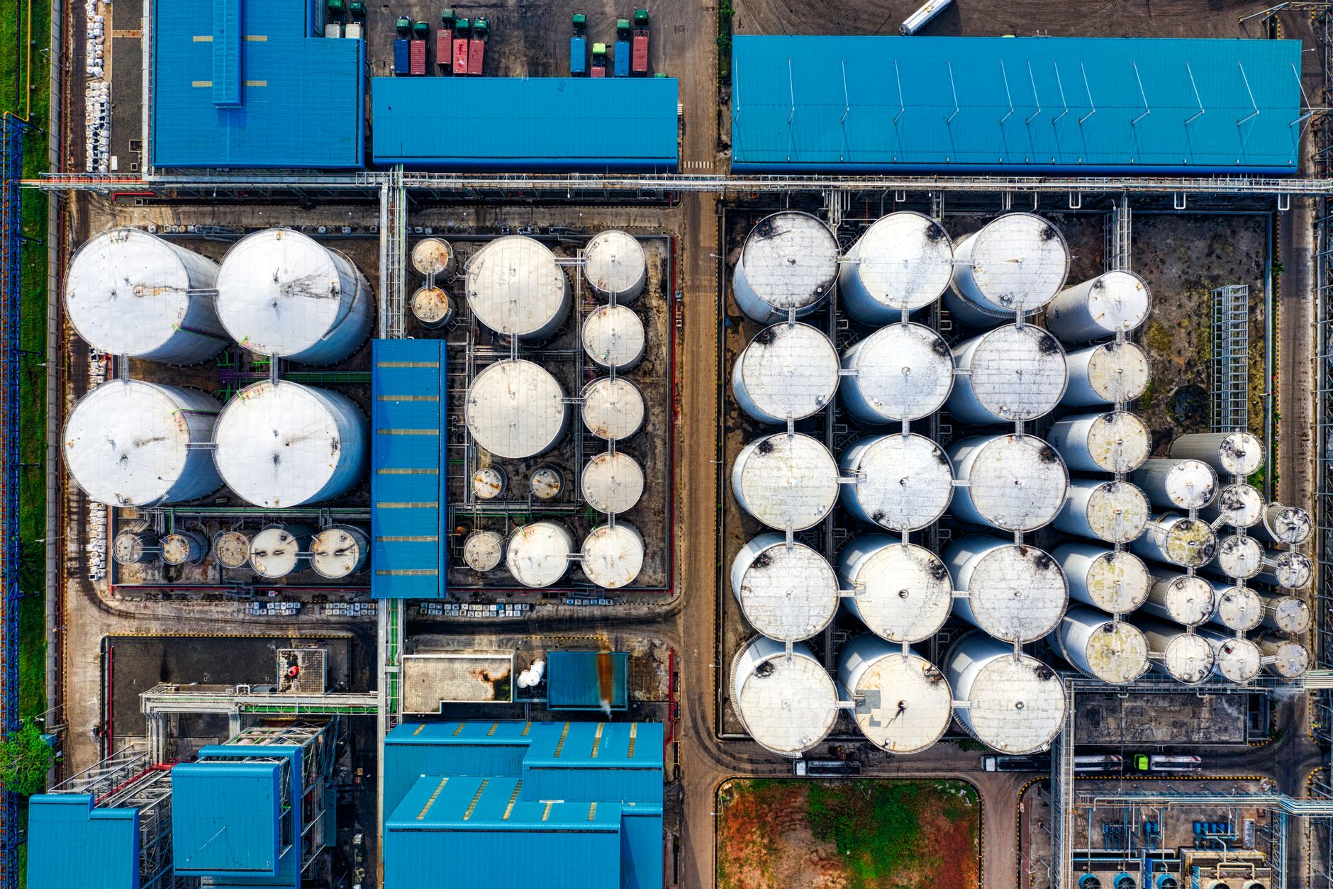 Oil prices surge as U.S. threatens pressure on Iran