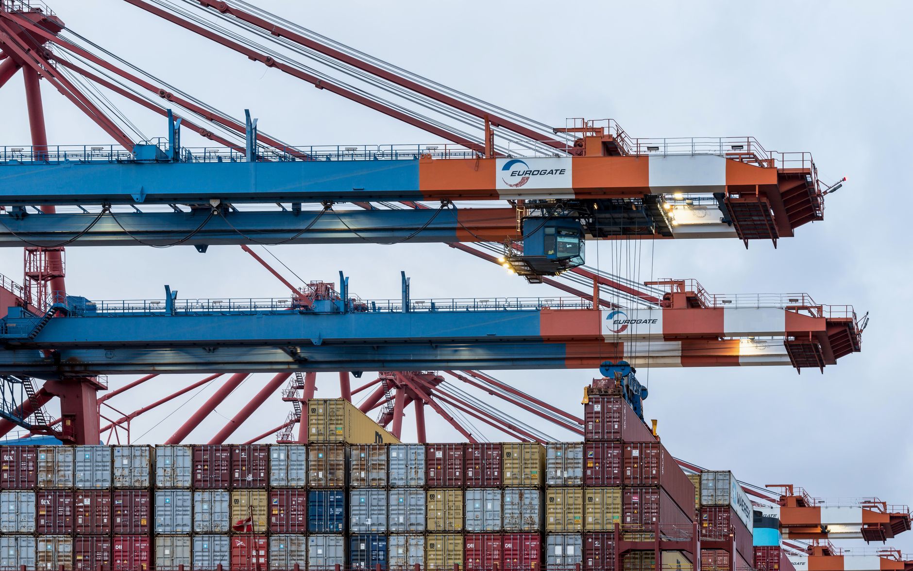 Mobility Global trims 2026, 2027 Class 8 forecasts