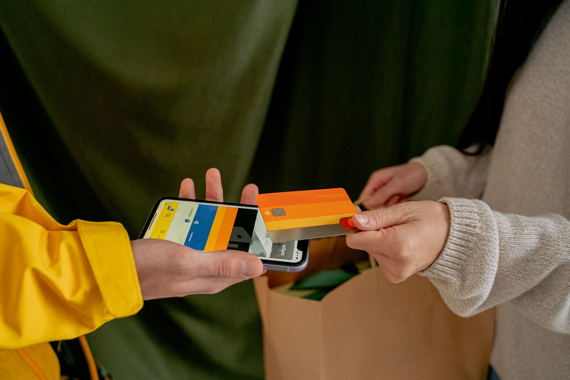 Glovo and PragmaGO Roll Out MCA Financing for Romanian Merchants
