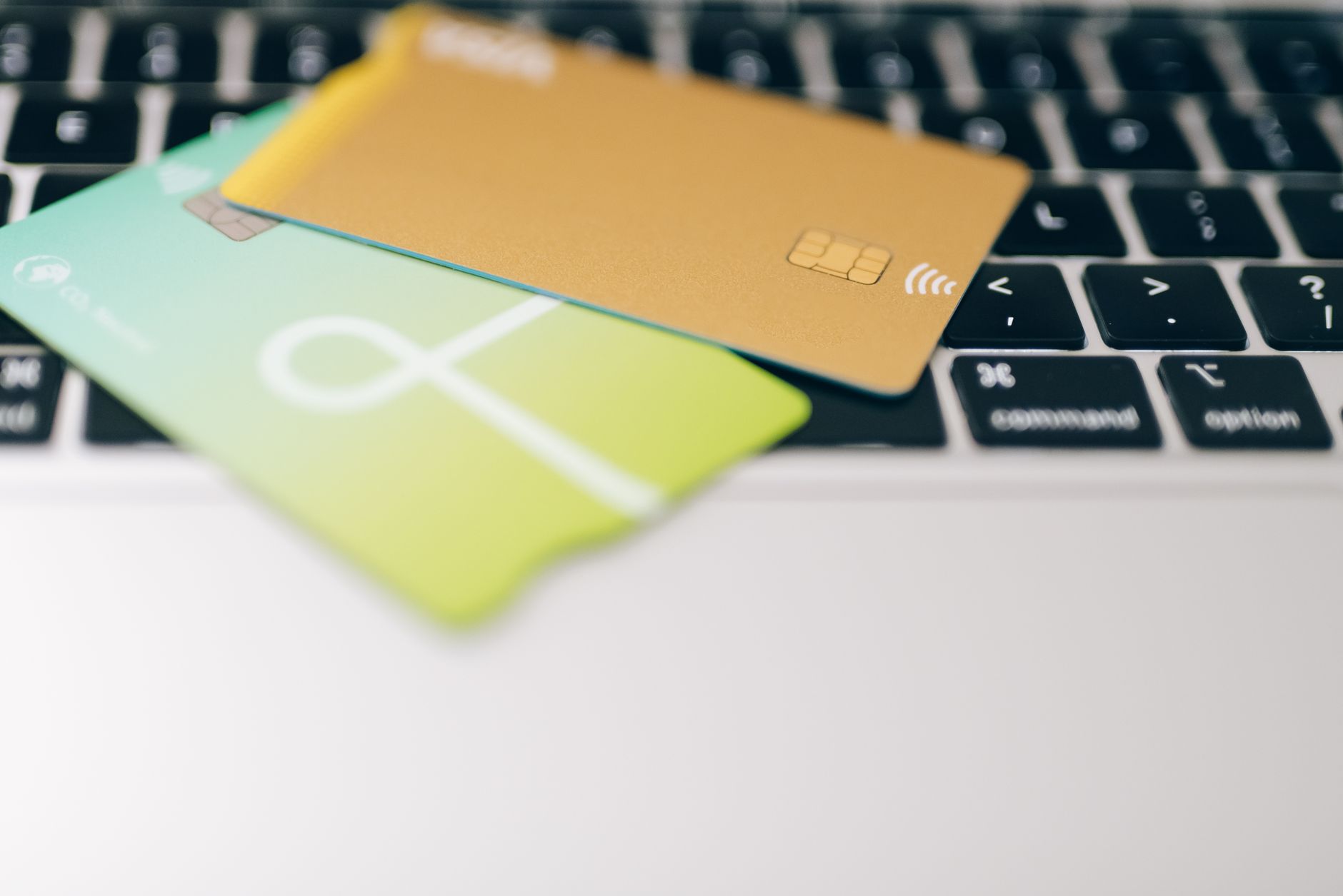 Credit card strain rises: study