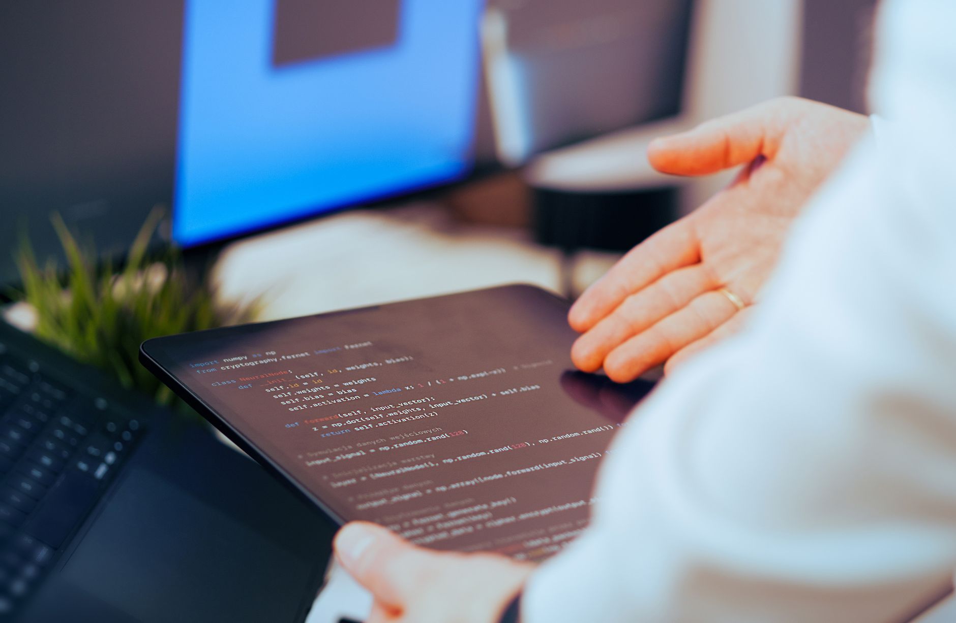 CFOs Shrink Their Bank Dashboards With Self-Reconciling B2B Payments