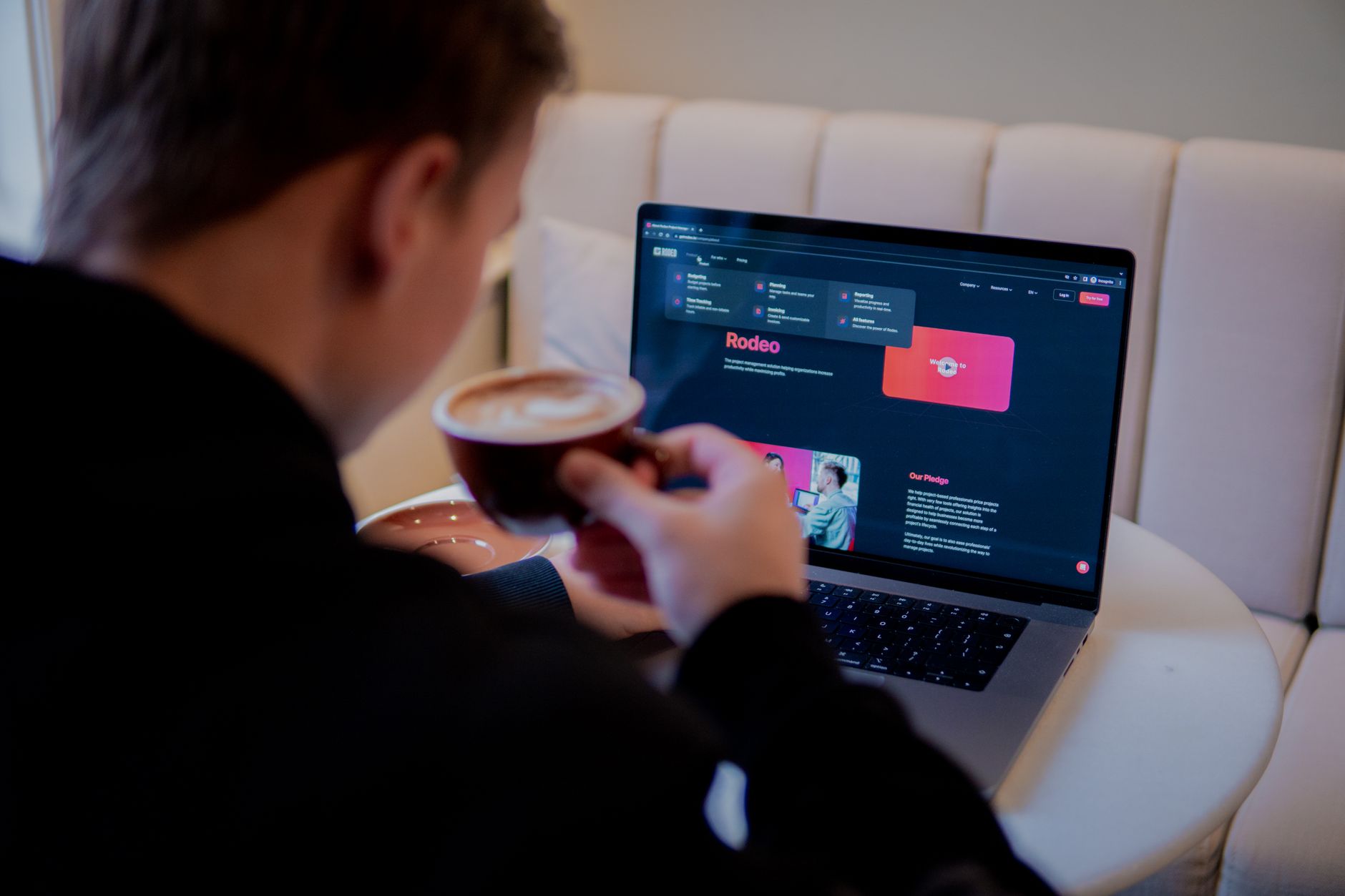 Anthropic Previews Standard for AI Control of Physical Devices