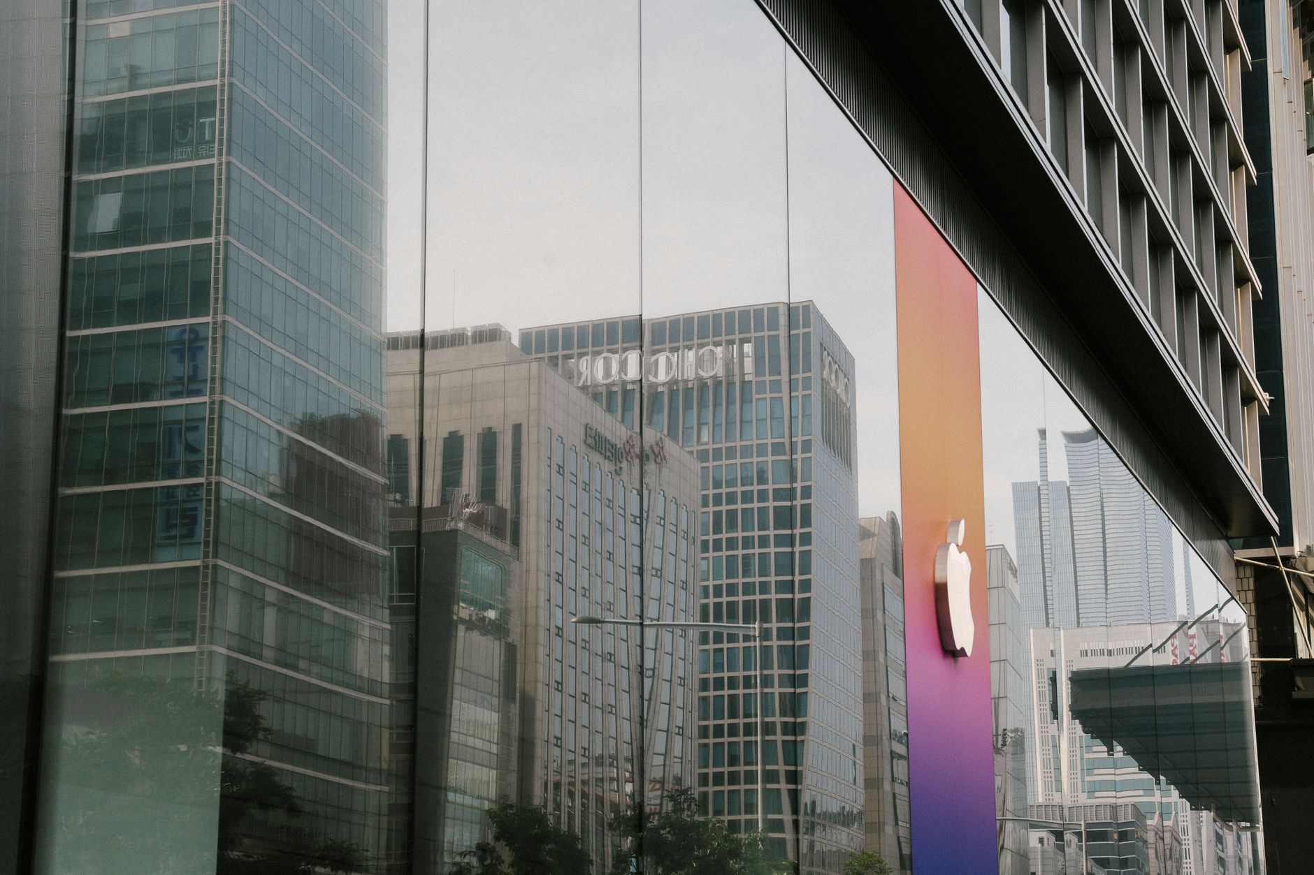 Apple Veteran Phil Schiller Exits App Store Role