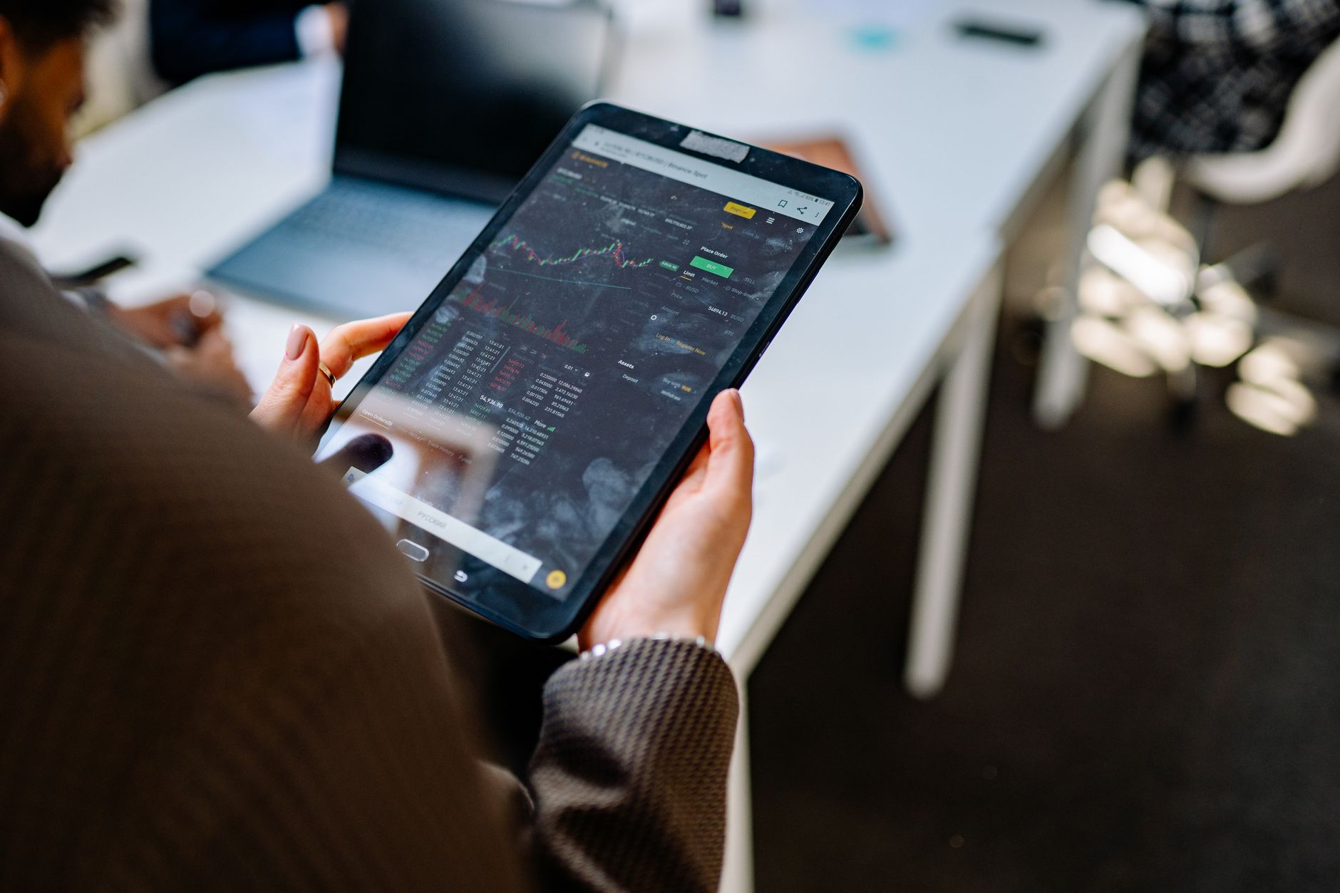 Ethena Debuts Crypto-Centric Neobank Ethena Pay