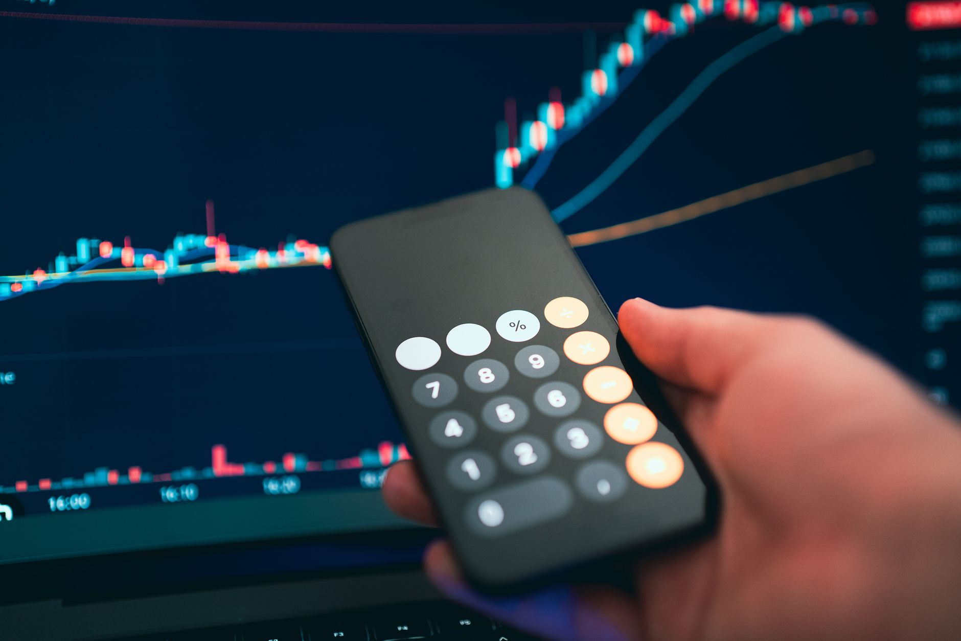 A Small-Cap Comeback Story: Middle-Market Investor With Checkered Past Hits New 52-Week High. Time to Buy?
