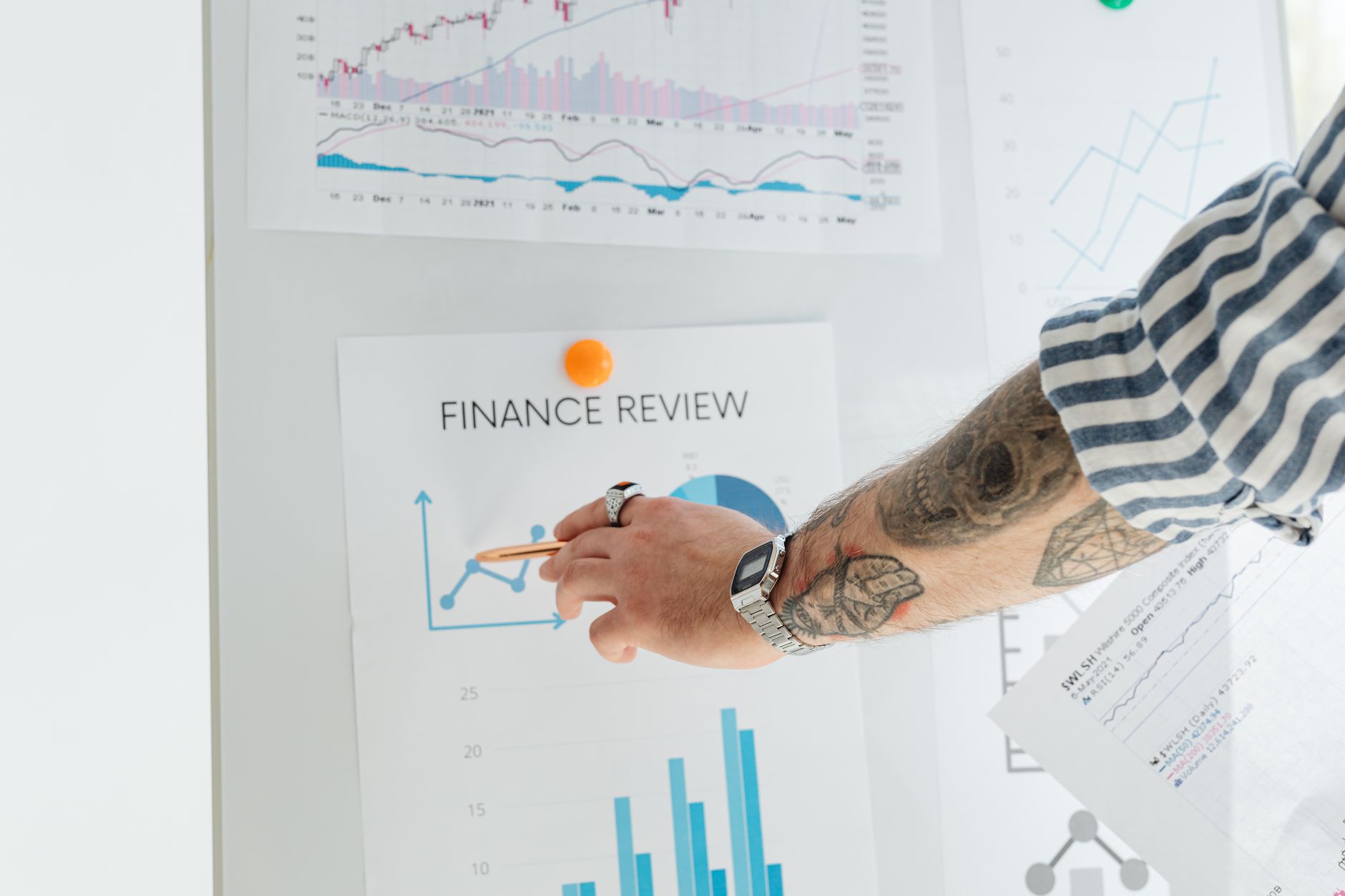 Most Income Investors Have Never Heard of These 3 Funds Paying 6 to 8 Percent Monthly for Decades