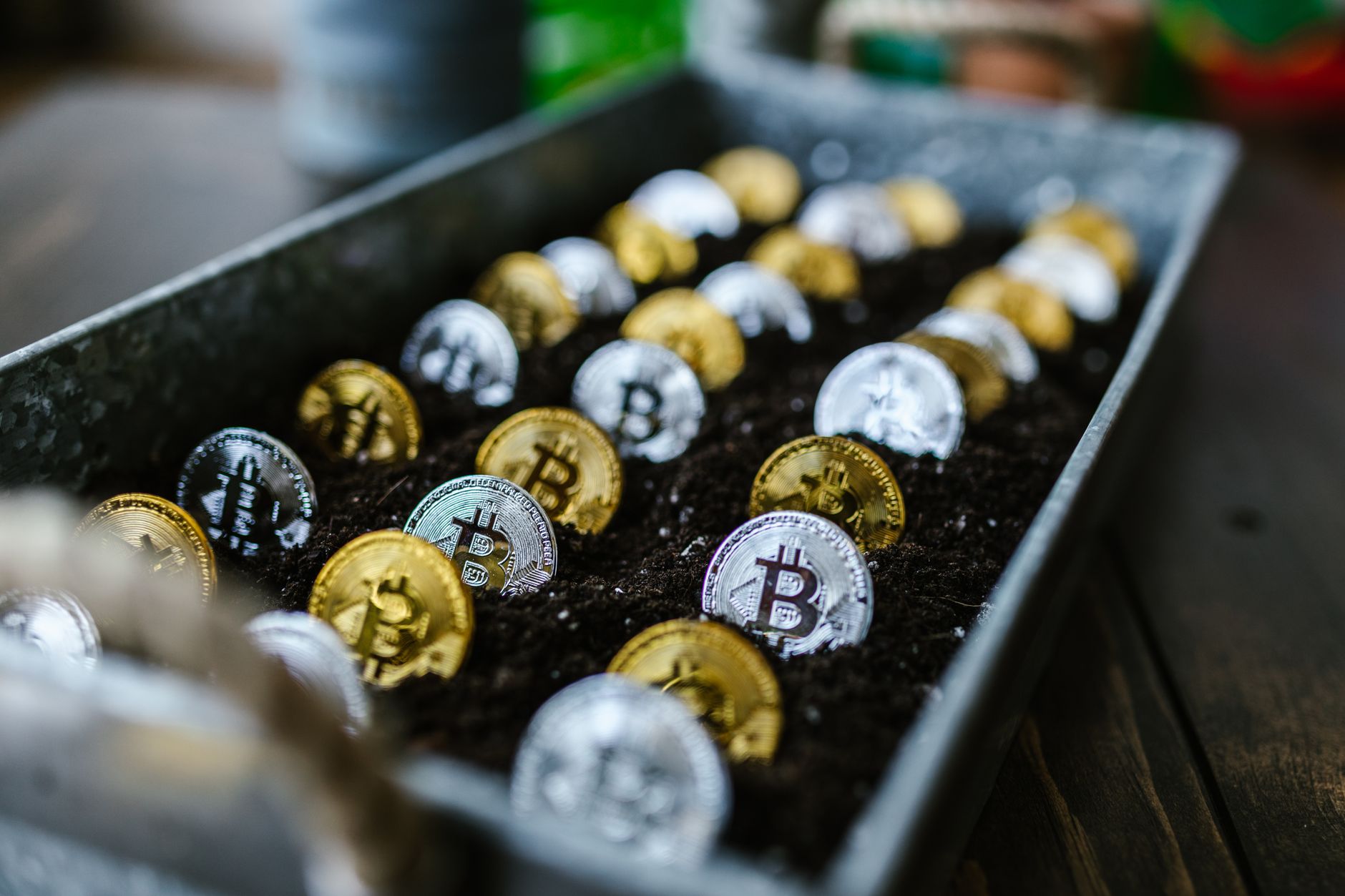 Spot Bitcoin and Ethereum ETFs: The difference between owning the coin and the fund