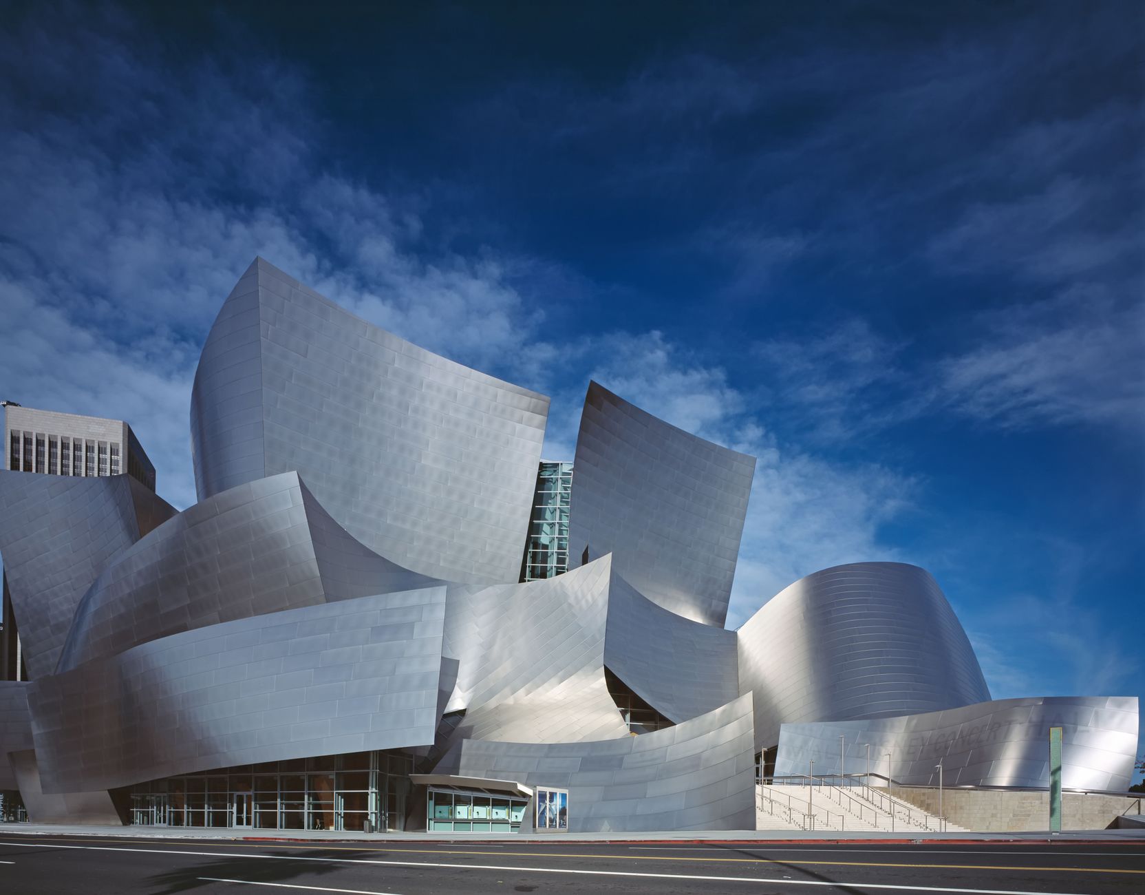 Guggenheim rushes to clarify 77% earnings drop after loan slides - Crain's Chicago Business