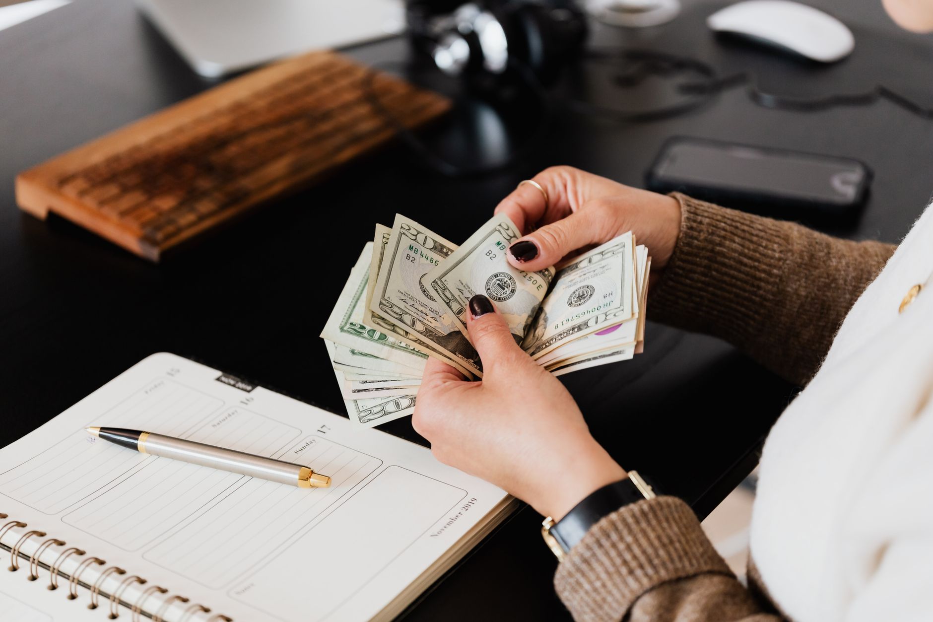 Interest rates are higher, but area banks are still lending to small businesses. Here’s how to get your loan. - Daily Herald